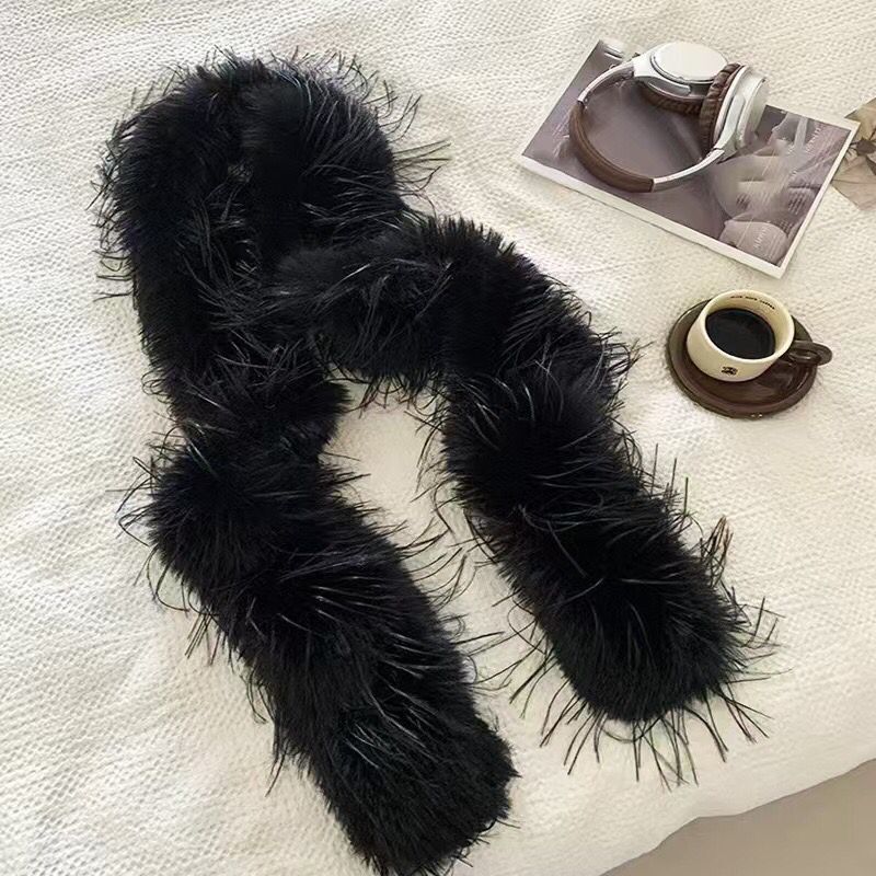 Personalized Hot Girl High-grade Plush Scarf For Women