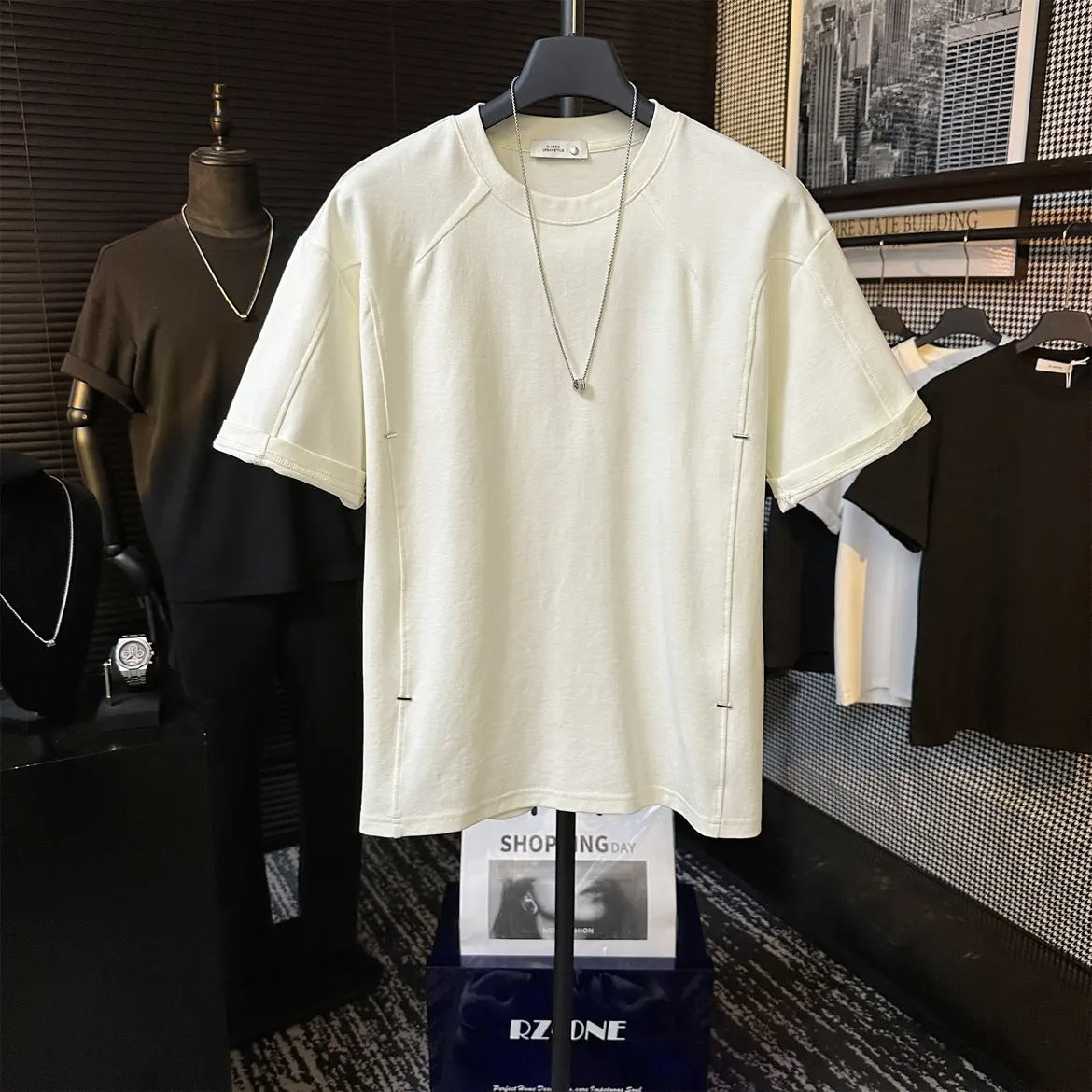 High-end Stitching Rivet Design Round Neck Short Sleeve
