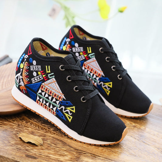 Autumn And Winter Fleece-lined Canvas Embroidered Sneaker