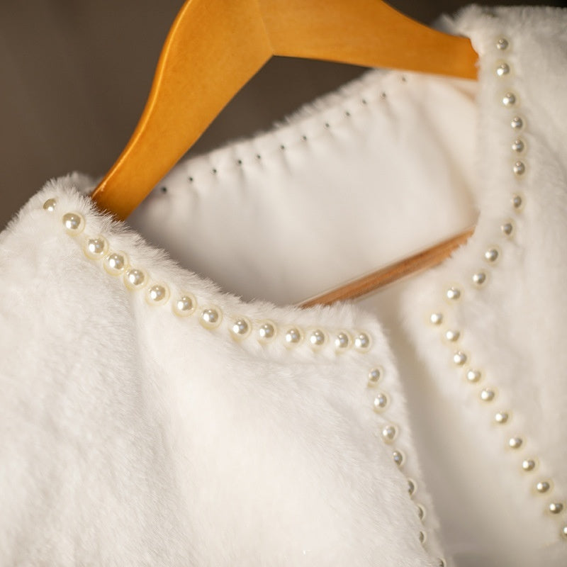 Women's Pure Color All-matching Warm Nail Pearl Fur Shawl Coat
