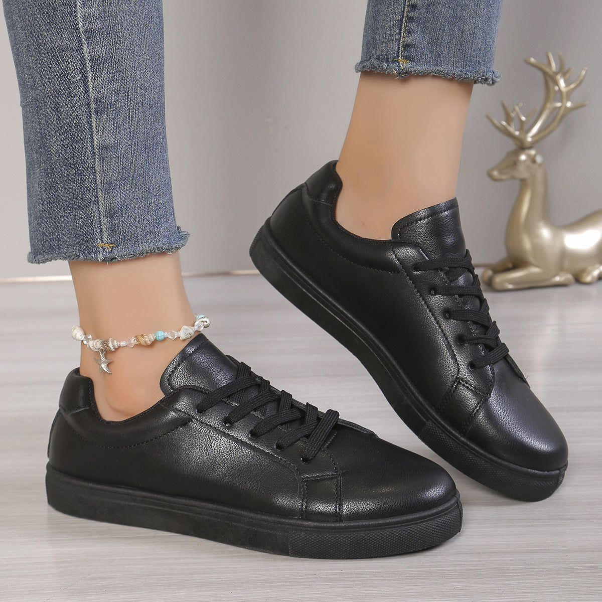 Lace-up White Shoes Women's Flat Leather Surface Sneakers