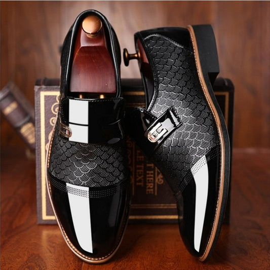 Scarpe in pelle Pu goffrata da uomo Men's Casual