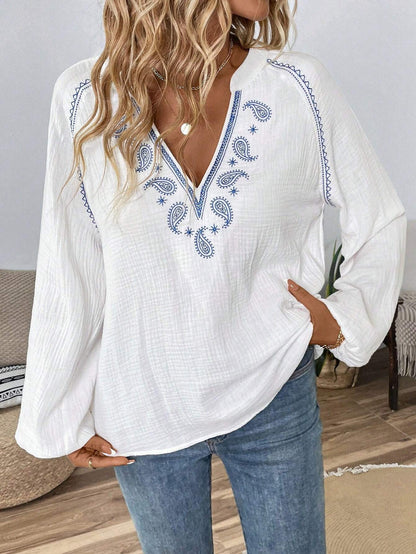 Fashion Design V-neck Embroidery Cotton Top