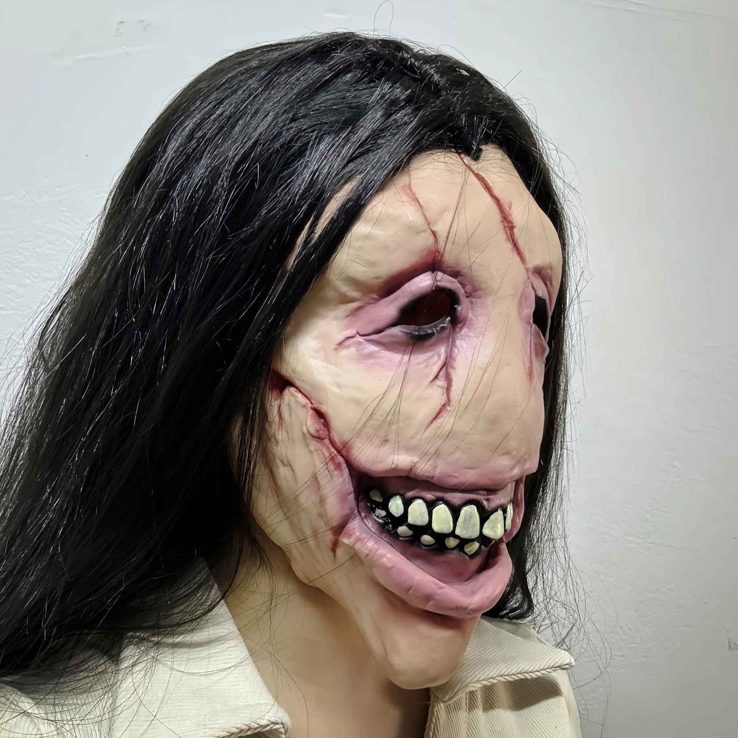 🔪 Maschera Kuchisake-onna (Donna dalla Bocca Tagliata) – Leggenda Urbana Giapponese