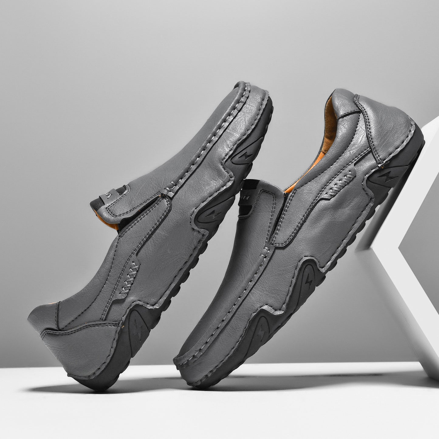 Outdoor Casual Shoes Slip-on Flat Leather Shoes