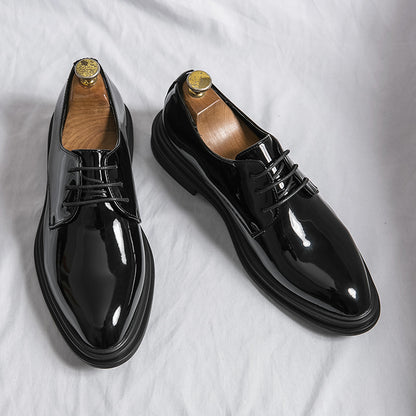 Scarpe da lavoro in pelle lucida a punta British Fashion