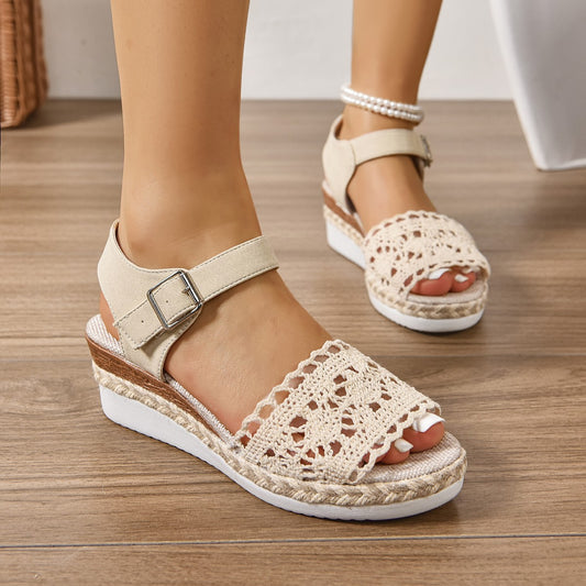 New European And American Peep Toe Fashion Comfortable Wedge Platform Buckle Strap Plus Size Sandals