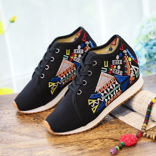 Autumn And Winter Fleece-lined Canvas Embroidered Sneaker