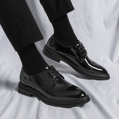 Scarpe da lavoro in pelle lucida a punta British Fashion